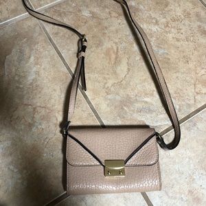 nude/blush pink purse